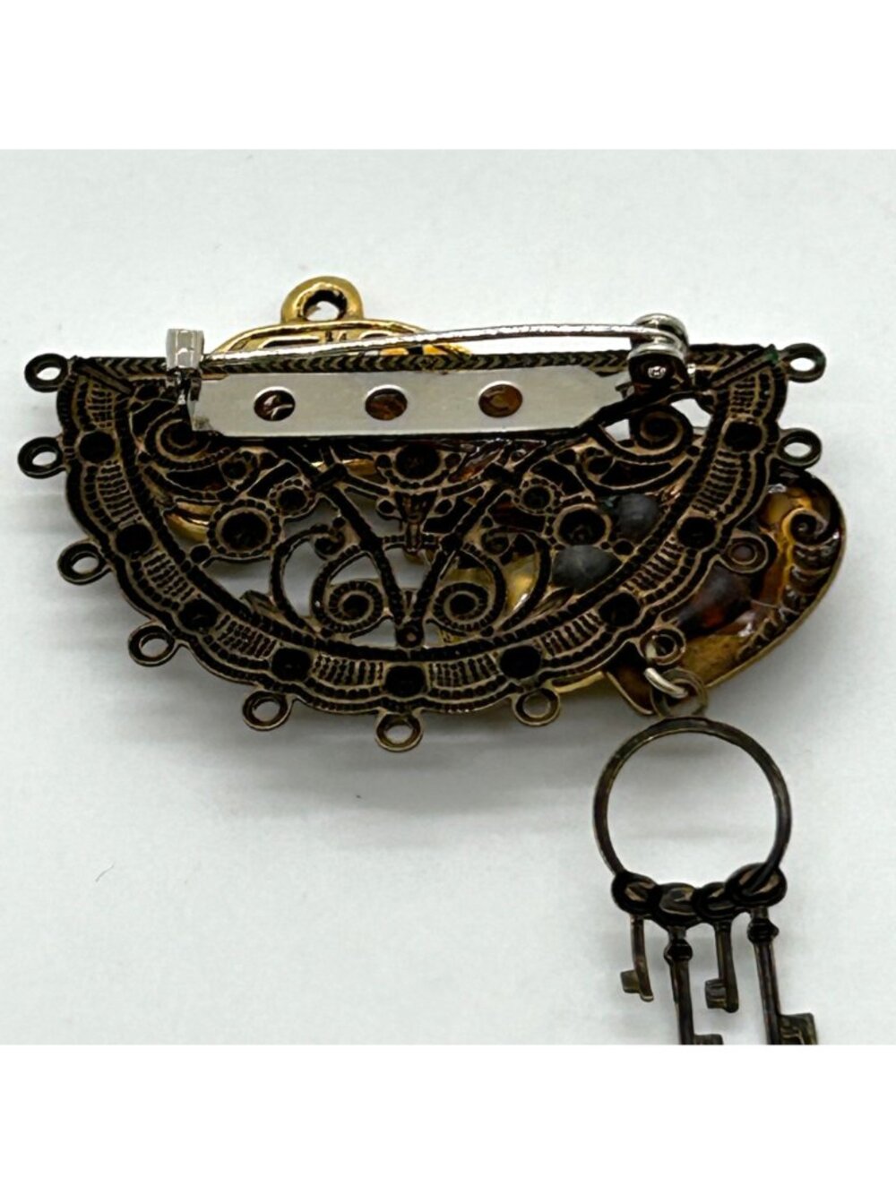 Vintage Steampunk Heart Brooch Clock Keys Car Charm Bronze Gold Tone Art Pin - Picture 6 of 10